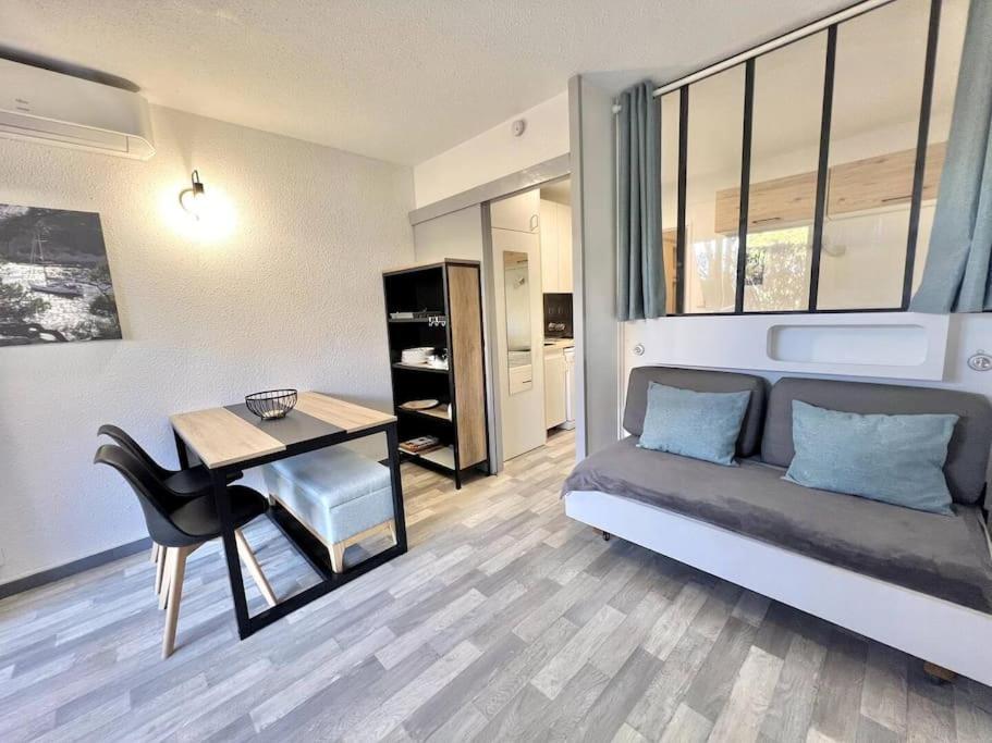 Appartement Port De Hyeres 4 Personnes Kültér fotó